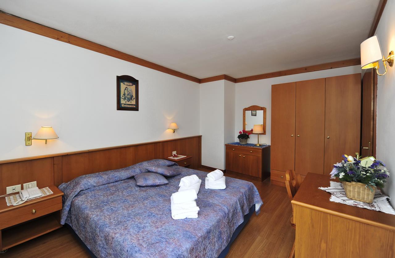 Ski Residence San Martino Di Castrozza Exterior photo